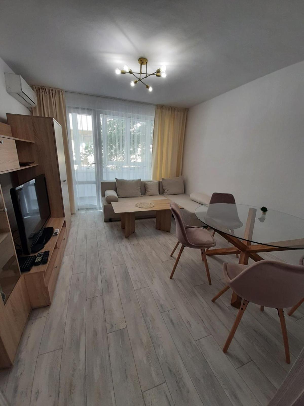 Nicole Apartment Varna Exterior foto